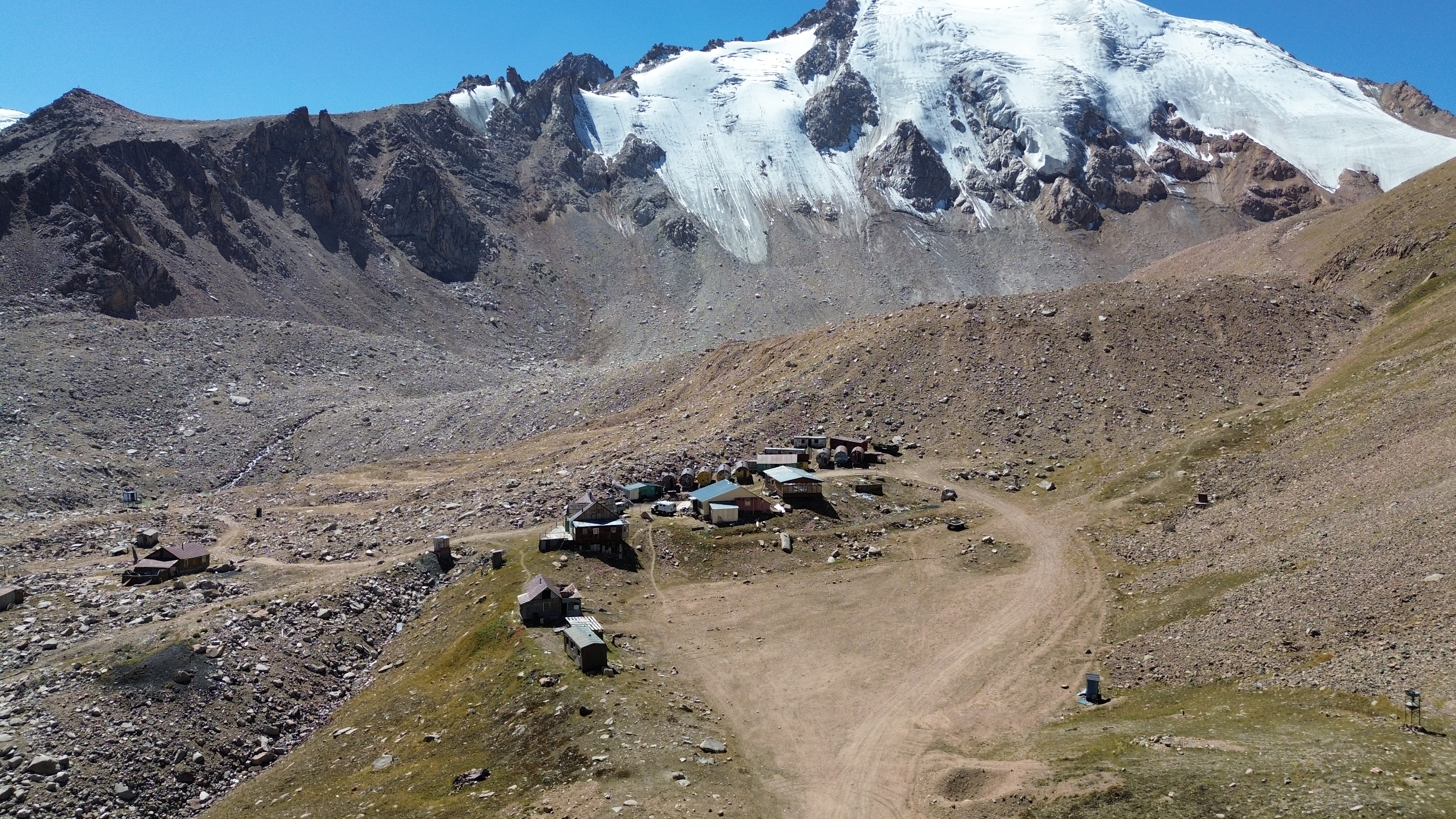 Гляциологическая станция Т-1: более 65 лет наблюдений за изменением ледников Центральной Азии